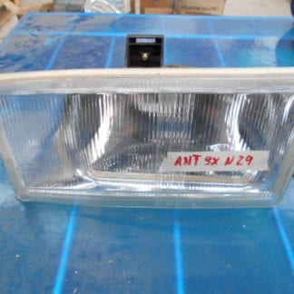 FARO ANTERIORE PEGEUOT 104 SX SERIE 1