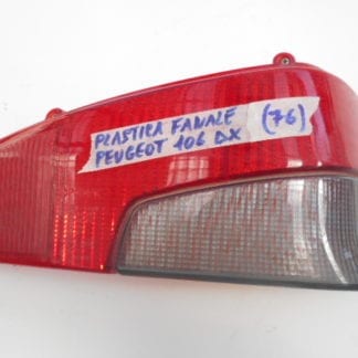 PLASTICA FANALINO PEUGEOT 106 DX