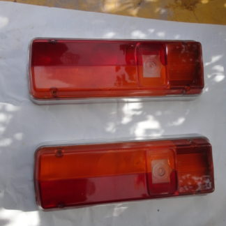 PLASTICHE FANALI POSTERIORI / REAR LIGHT PLASTICS MASERATI INDY 4.7 AMERICA