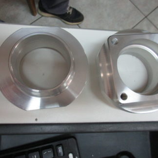 SUPPORTI SUPERIORI MOLLE AMMORTIZZATORI POSTERIORI / CAPS SPRINGS RETAINERS FERRARI F40 NUOVI
